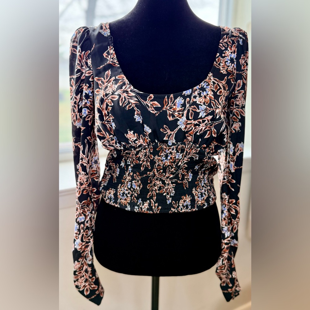 Free People Santiago Black Floral Cropped Smocked Waist Peasant Boho Chic Top S